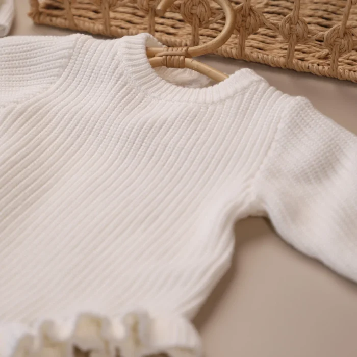 white_knit_ruffle_top_detail white_knit_ruffle_top_detail